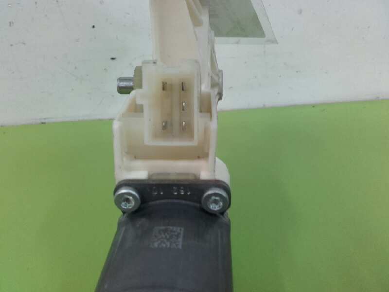 MOTOR ELEVALUNAS DELANTERO DERECHO