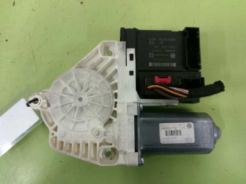 MOTOR ELEVALUNAS DELANTERO DERECHO