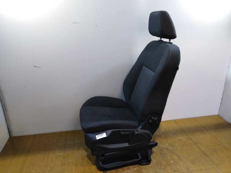 ASIENTO DELANTERO IZQUIERDO