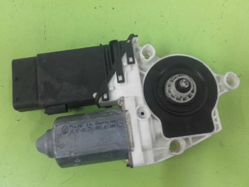 MOTOR ELEVALUNAS DELANTERO IZQUIERDO