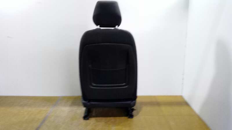 ASIENTO DELANTERO IZQUIERDO