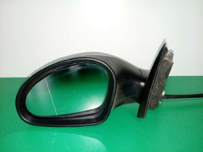 RETROVISOR IZQUIERDO