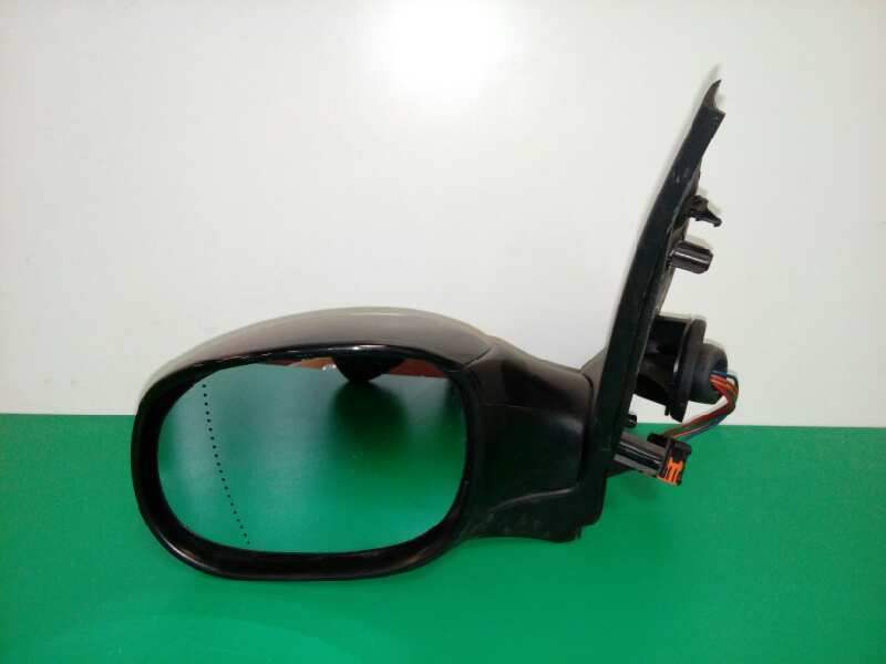 RETROVISOR IZQUIERDO