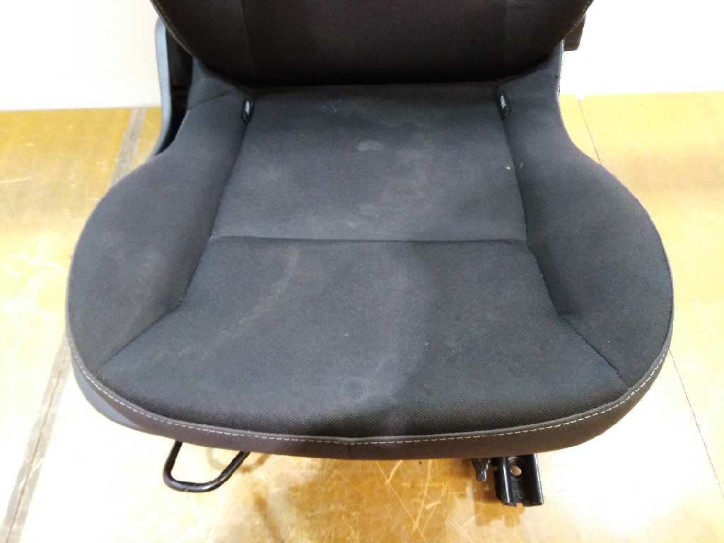 ASIENTO DELANTERO DERECHO