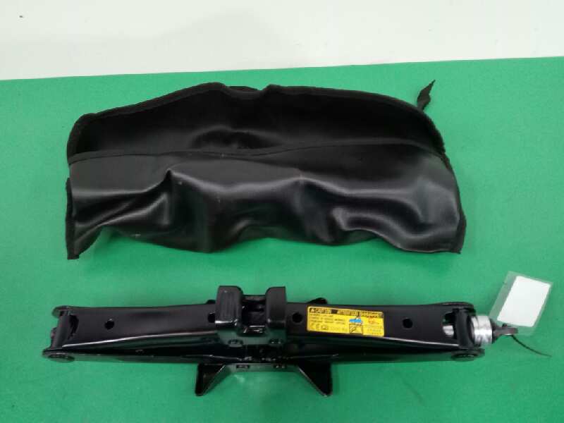 Premium Gummi Kofferraumwanne für Toyota Auris 1 I Schrägheck 2006-2012