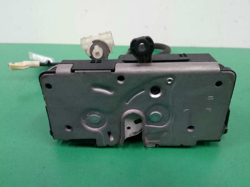 CERRADURA PUERTA DELANTERA IZQUIERDA 
