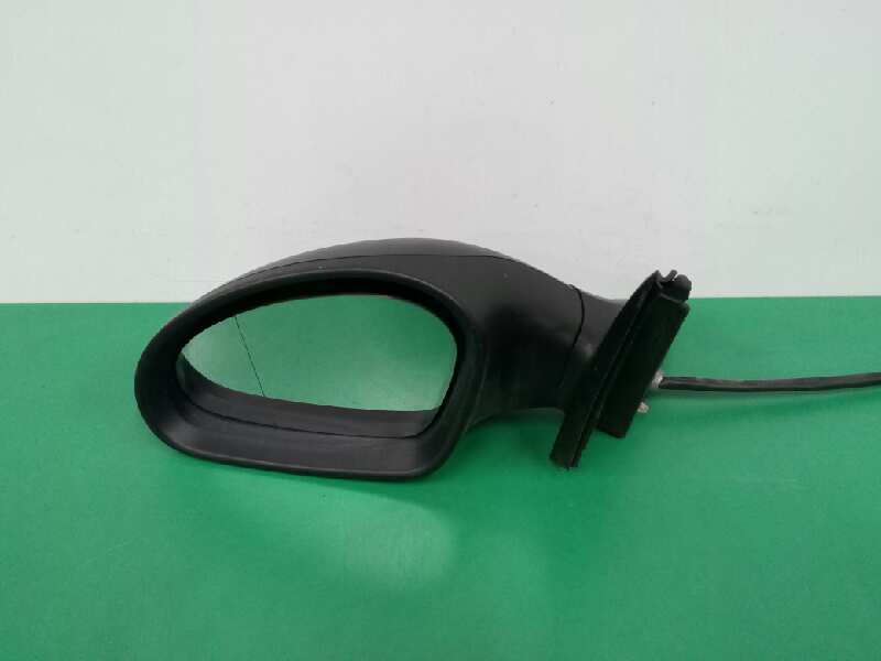 RETROVISOR IZQUIERDO