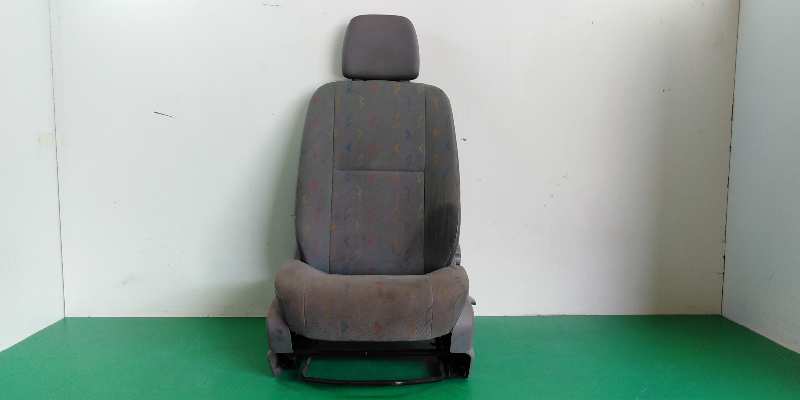 ASIENTO DELANTERO IZQUIERDO