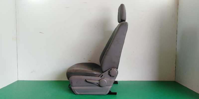 ASIENTO DELANTERO IZQUIERDO