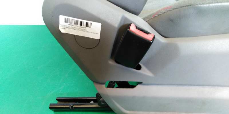 ASIENTO DELANTERO IZQUIERDO