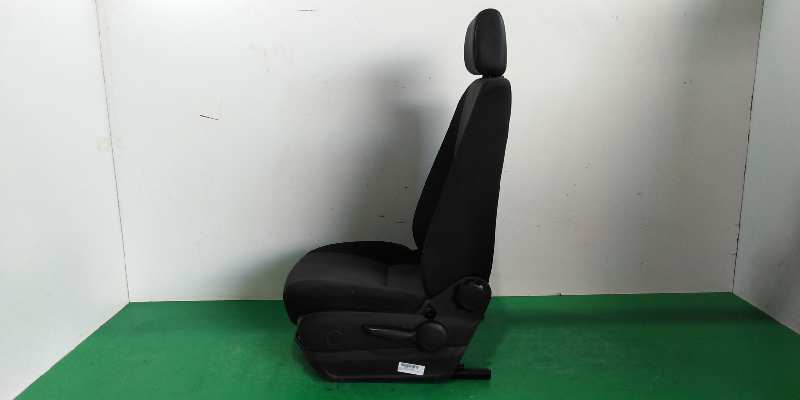 ASIENTO DELANTERO IZQUIERDO