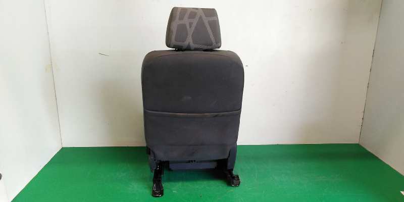 ASIENTO DELANTERO IZQUIERDO