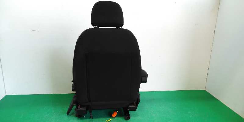 ASIENTO DELANTERO IZQUIERDO