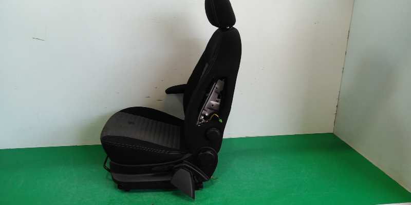 ASIENTO DELANTERO IZQUIERDO