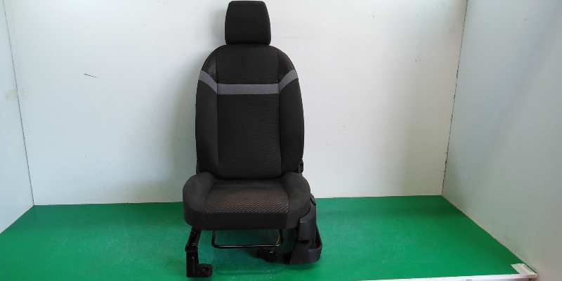 ASIENTO DELANTERO IZQUIERDO