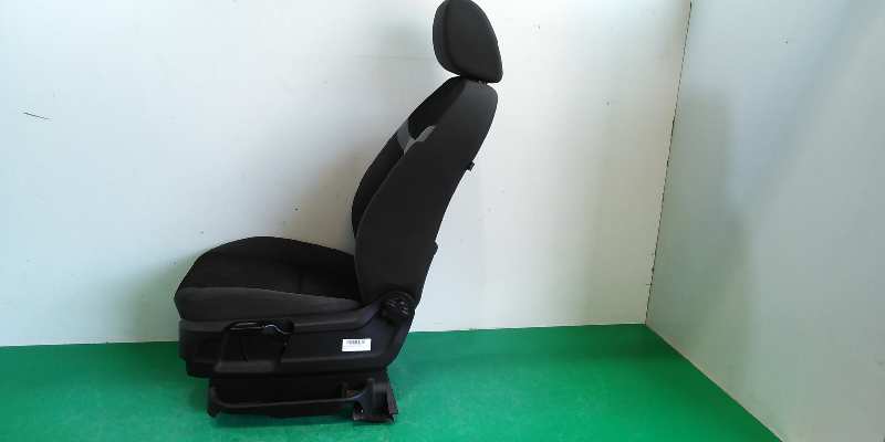 ASIENTO DELANTERO IZQUIERDO