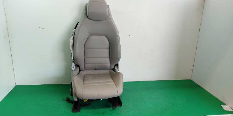 ASIENTO DELANTERO DERECHO