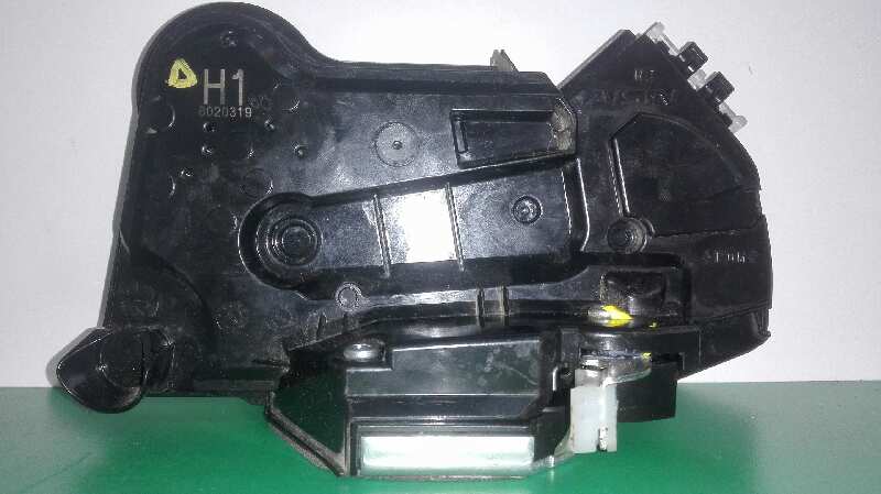 CERRADURA PUERTA DELANTERA DERECHA