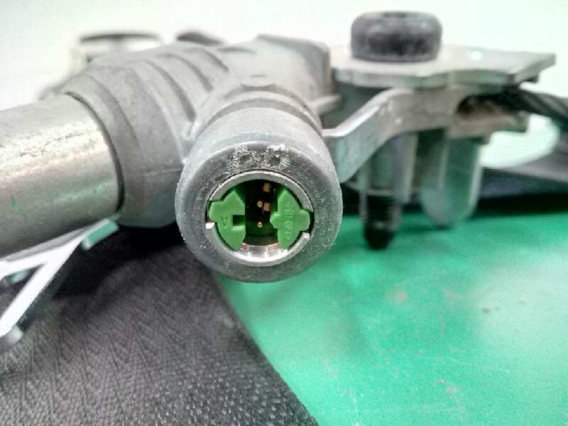 CINTURON SEGURIDAD DELANTERO DERECHO