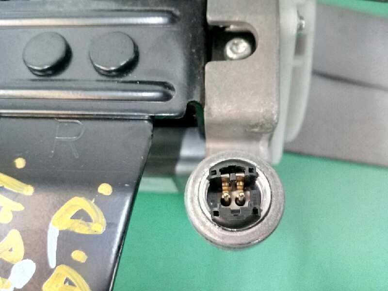 CINTURON SEGURIDAD DELANTERO DERECHO