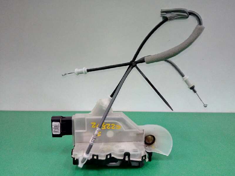 CERRADURA PUERTA DELANTERA IZQUIERDA 