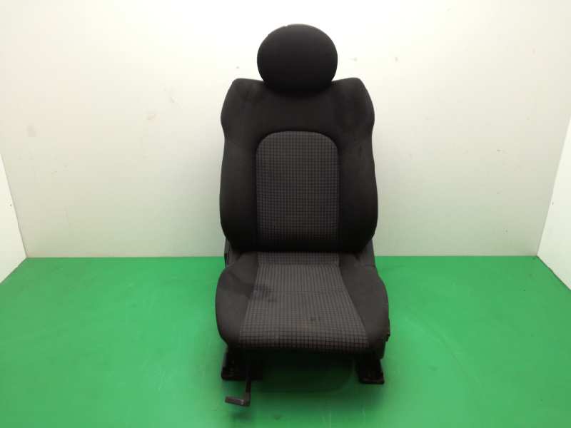 ASIENTO DELANTERO IZQUIERDO