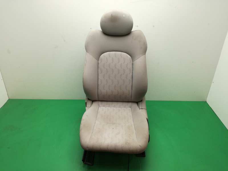 ASIENTO DELANTERO IZQUIERDO