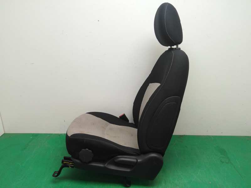 ASIENTO DELANTERO IZQUIERDO