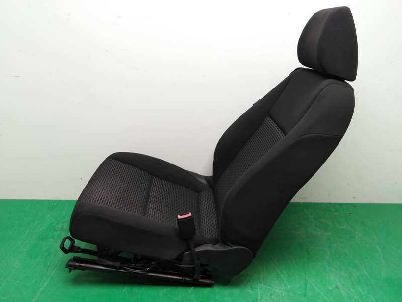 ASIENTO DELANTERO DERECHO