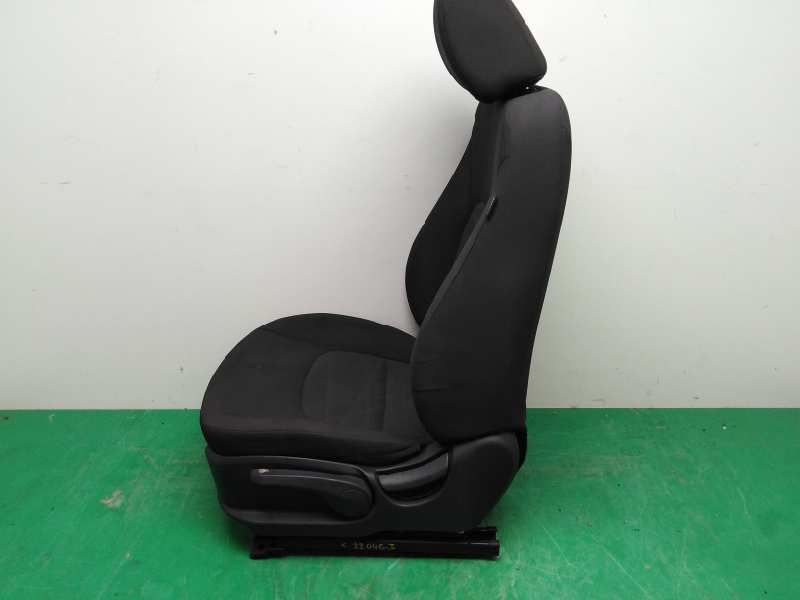 ASIENTO DELANTERO IZQUIERDO