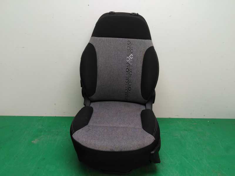 ASIENTO DELANTERO IZQUIERDO