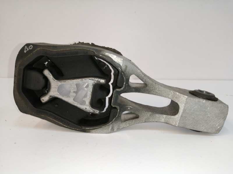 SOPORTE MOTOR TRASERO