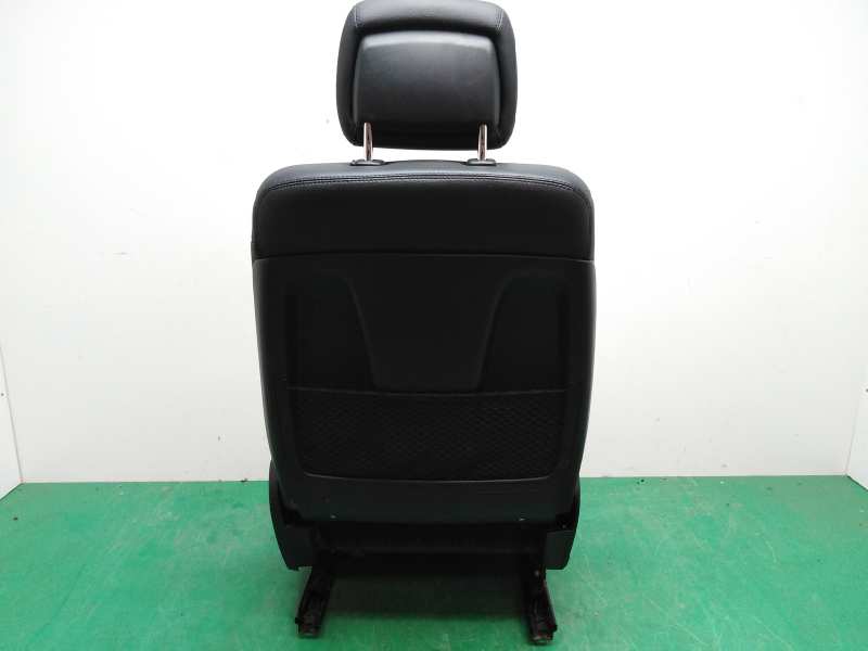 ASIENTO DELANTERO IZQUIERDO