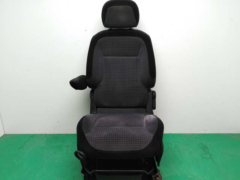 ASIENTO DELANTERO IZQUIERDO