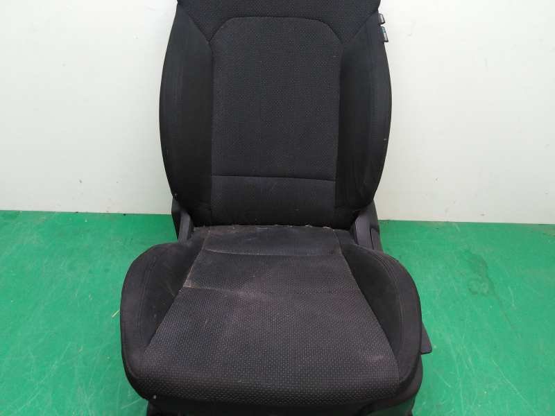 ASIENTO DELANTERO IZQUIERDO