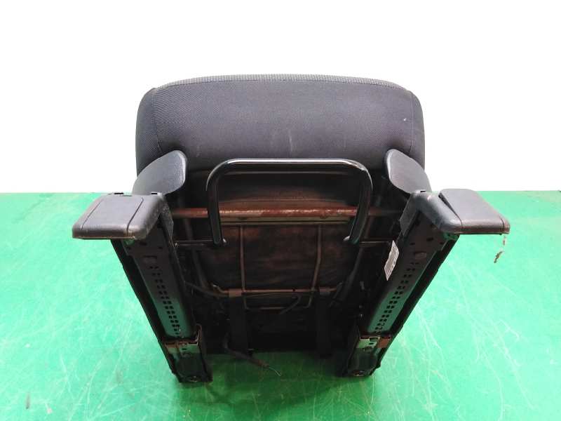 ASIENTO TRASERO MEDIO