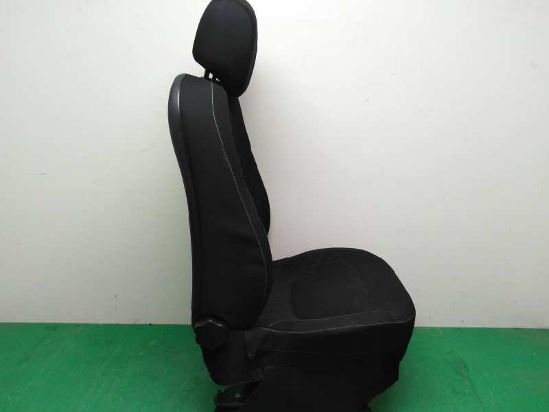 ASIENTO DELANTERO IZQUIERDO