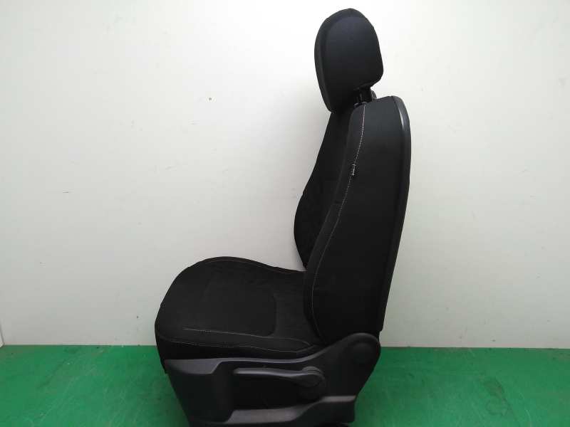 ASIENTO DELANTERO IZQUIERDO