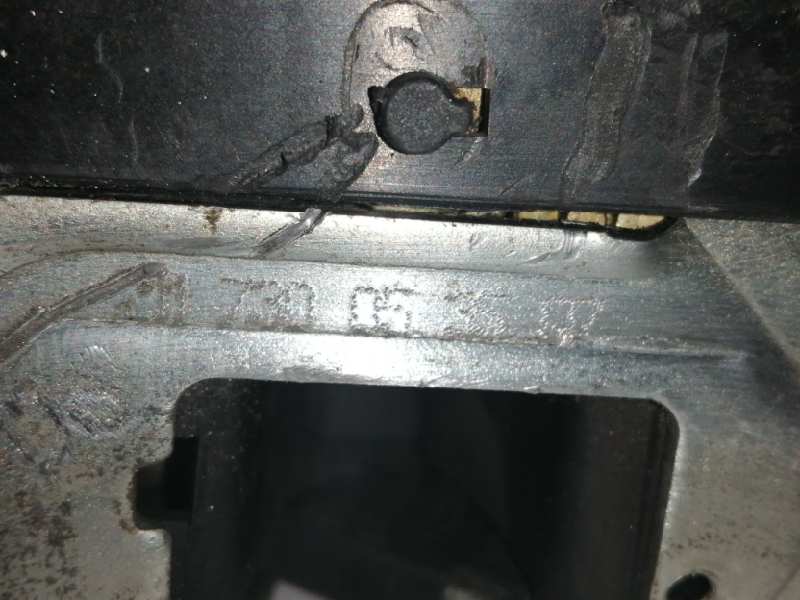 CERRADURA PUERTA TRASERA IZQUIERDA 