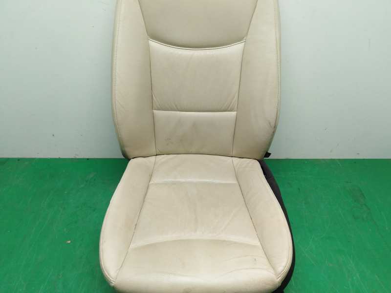 ASIENTO DELANTERO IZQUIERDO