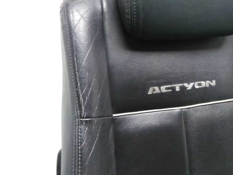 ASIENTO DELANTERO IZQUIERDO