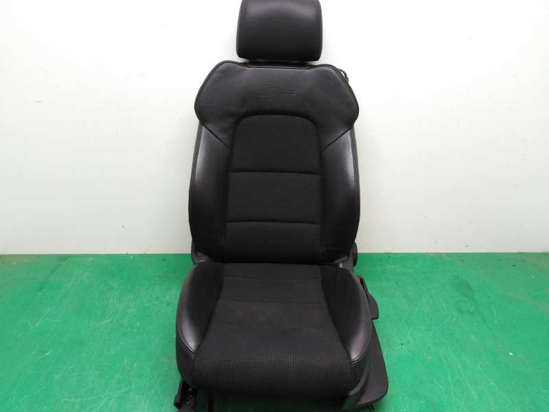 ASIENTO DELANTERO IZQUIERDO