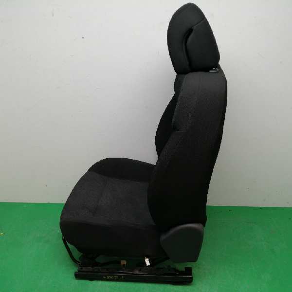 ASIENTO DELANTERO DERECHO