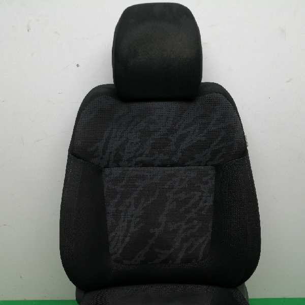 ASIENTO DELANTERO IZQUIERDO