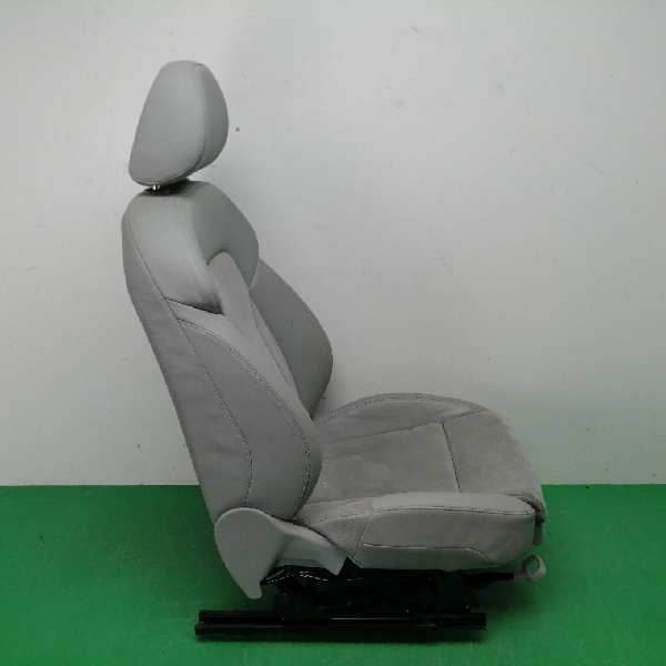 ASIENTO DELANTERO IZQUIERDO