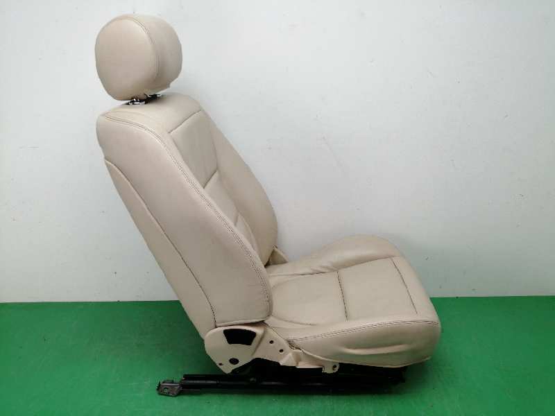 ASIENTO DELANTERO IZQUIERDO