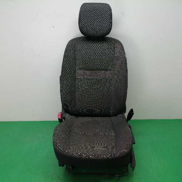 ASIENTO DELANTERO IZQUIERDO