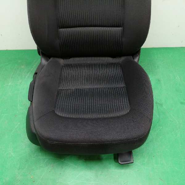 ASIENTO DELANTERO DERECHO