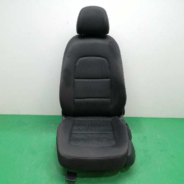 ASIENTO DELANTERO IZQUIERDO