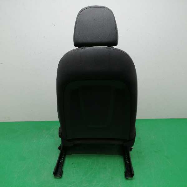 ASIENTO DELANTERO IZQUIERDO